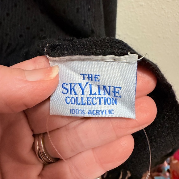 The Skyline Collection Women's Ivory and Black Fringed Open Front Shawl Sweater - Picture 14 of 14